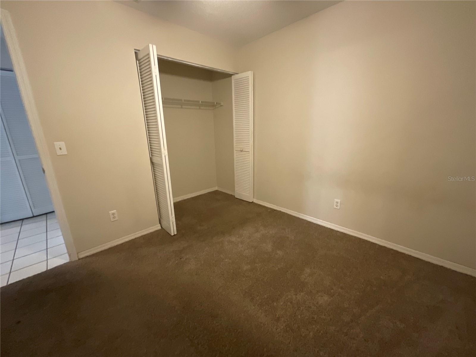 CAMBRIDGE ON GREEN - Residential