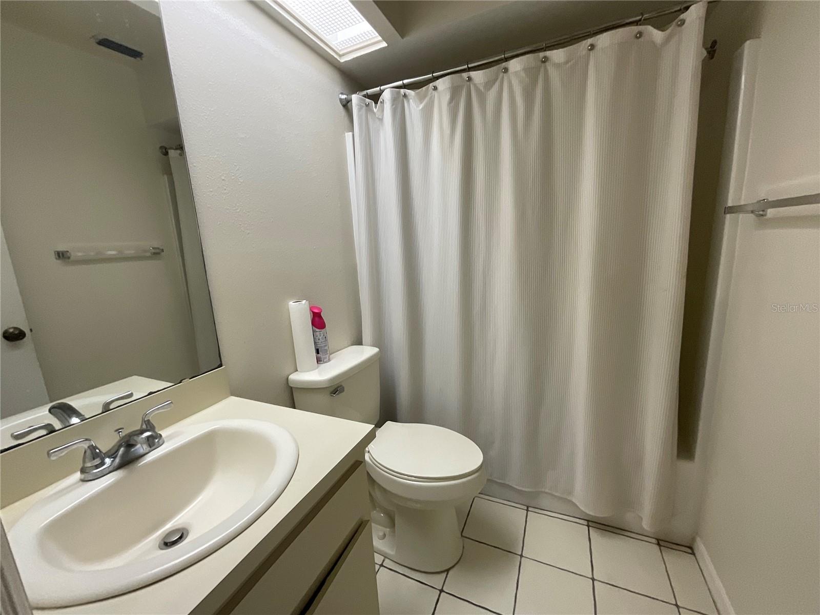 CAMBRIDGE ON GREEN - Residential