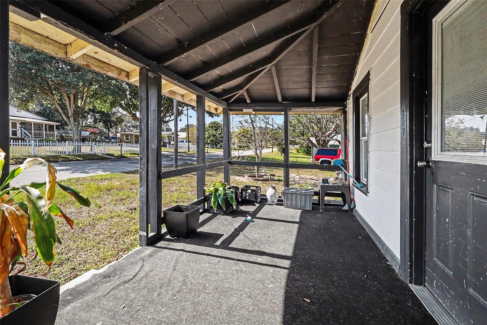 THOMPSONS (J.L.) ADDITION - Residential