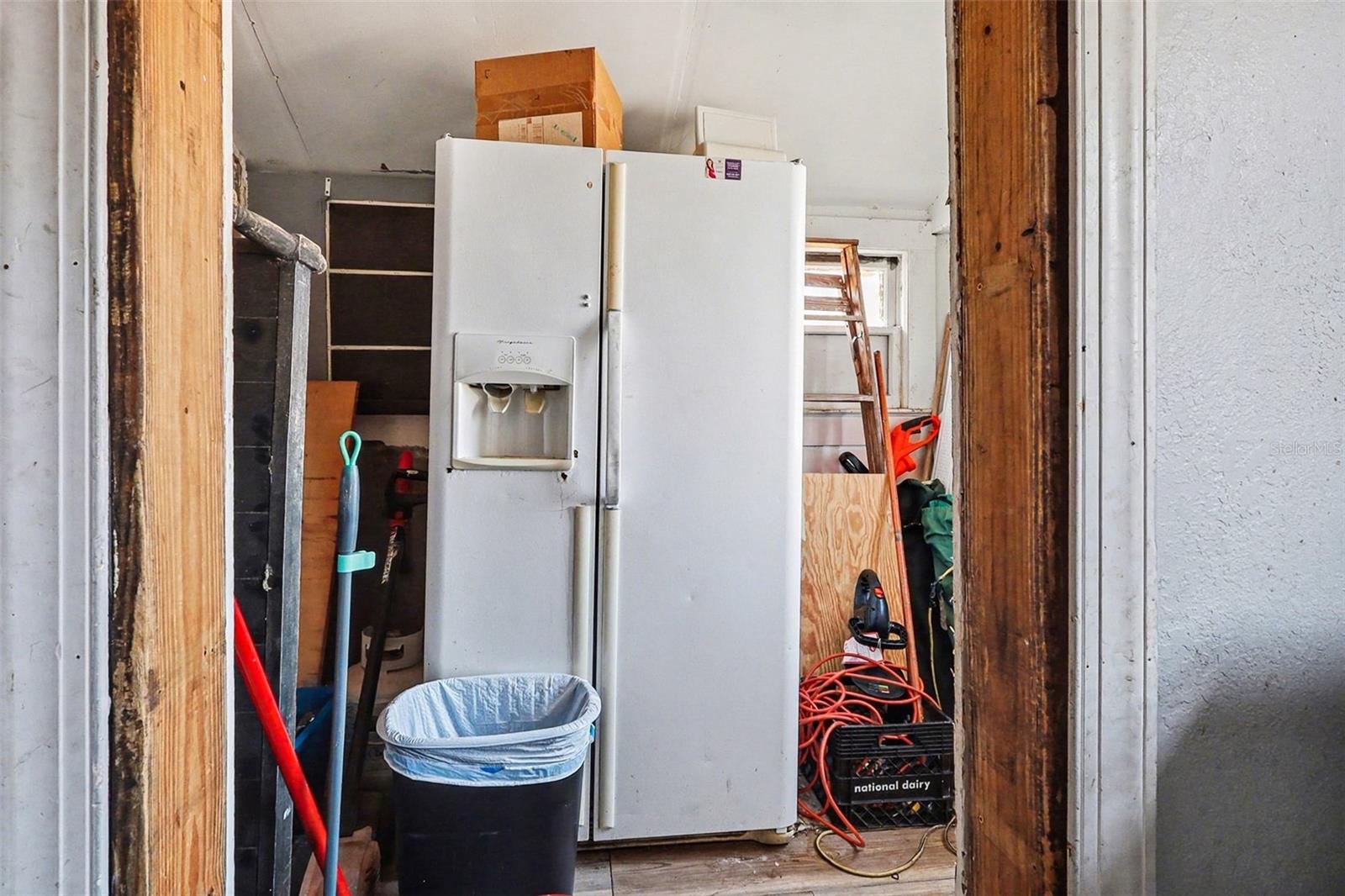 THOMPSONS (J.L.) ADDITION - Residential