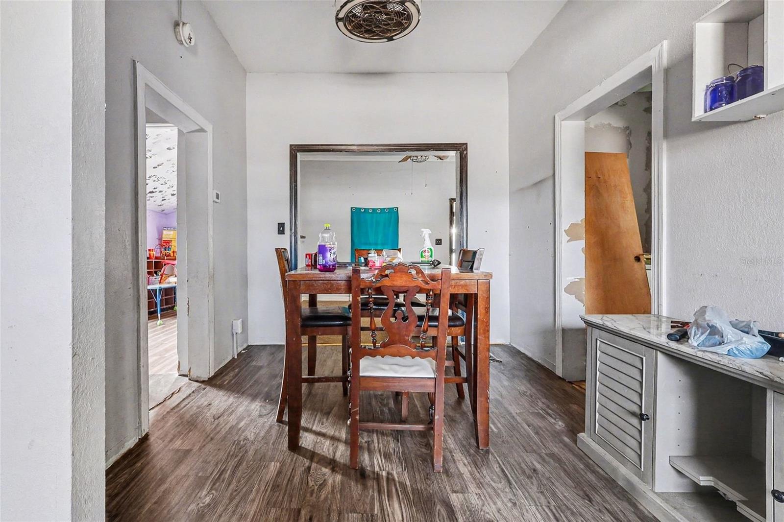 THOMPSONS (J.L.) ADDITION - Residential