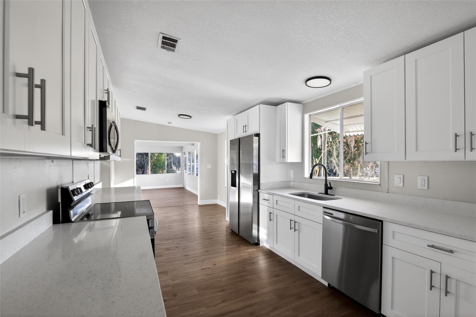 LAKE PARK - Residential