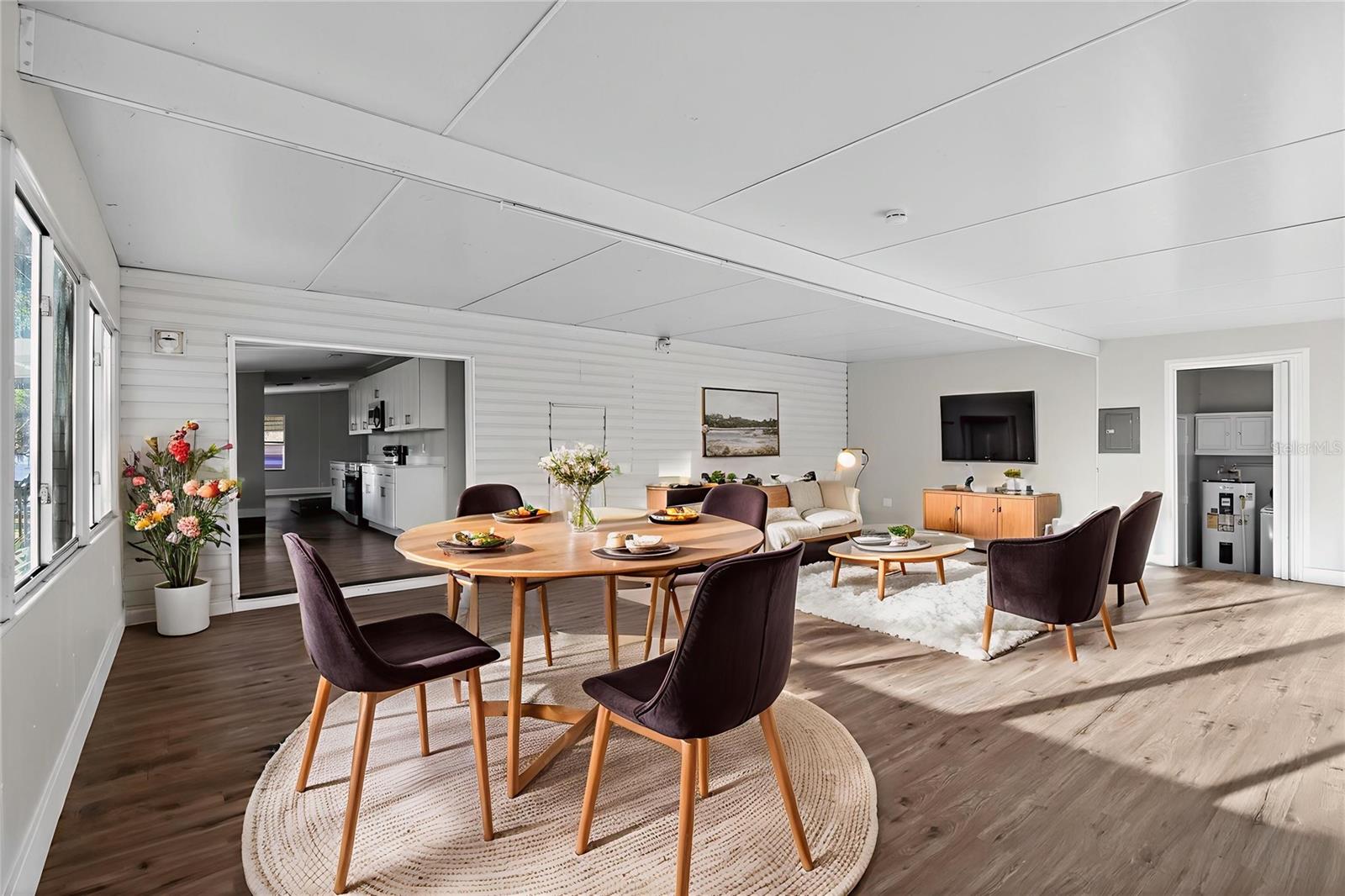 LAKE PARK - Residential