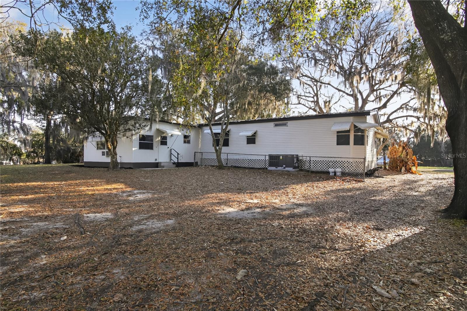 LAKE PARK - Residential