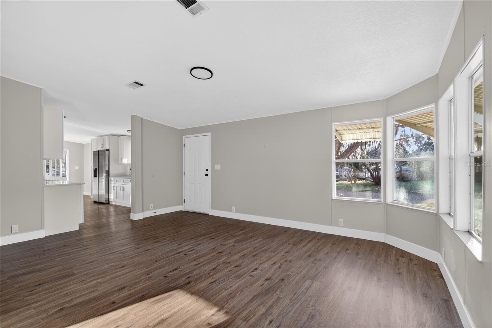 LAKE PARK - Residential