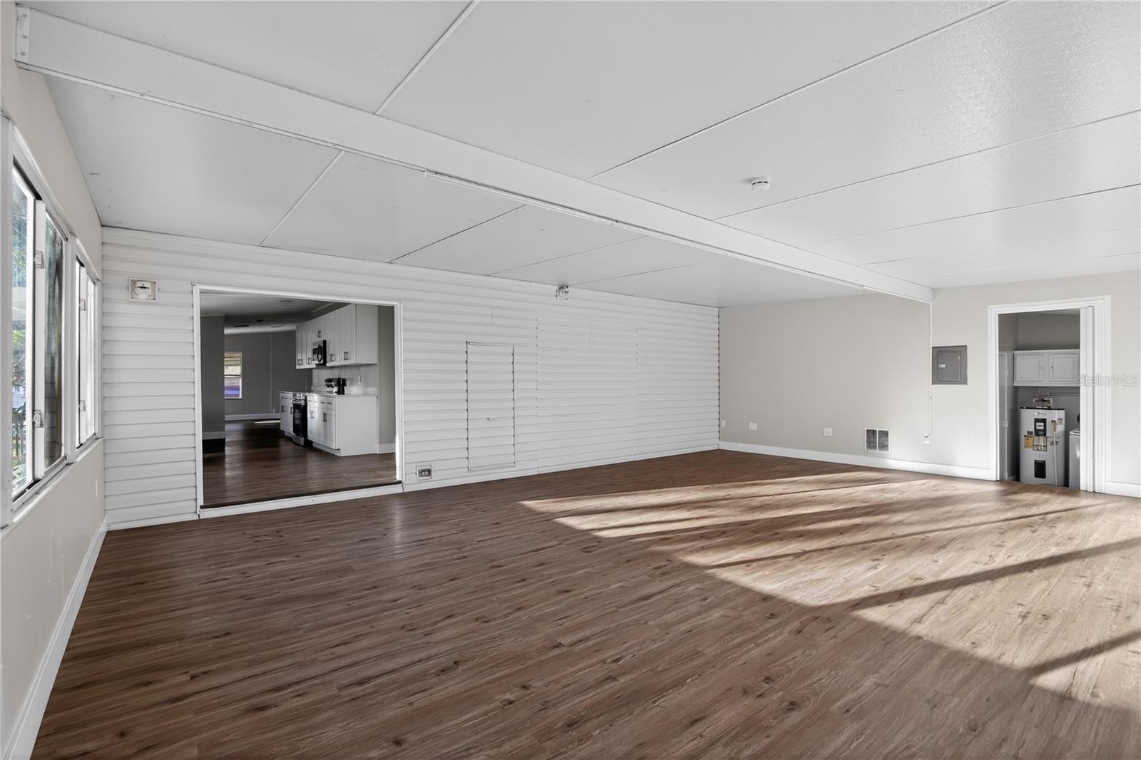 LAKE PARK - Residential