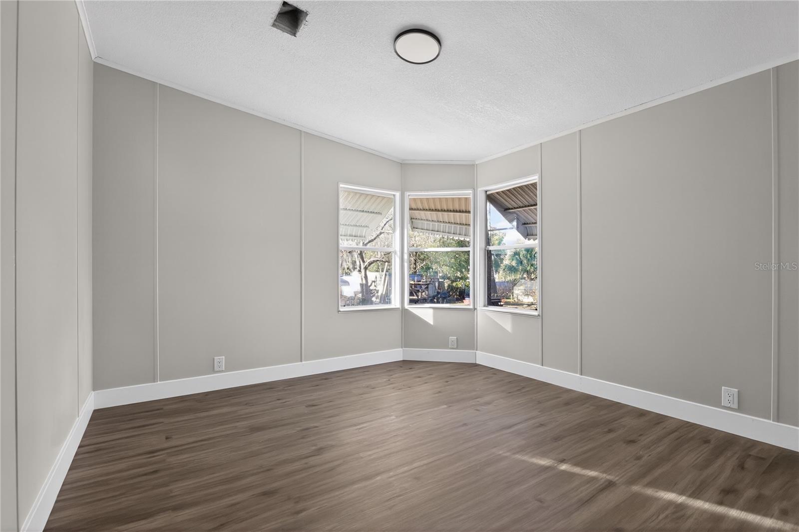 LAKE PARK - Residential