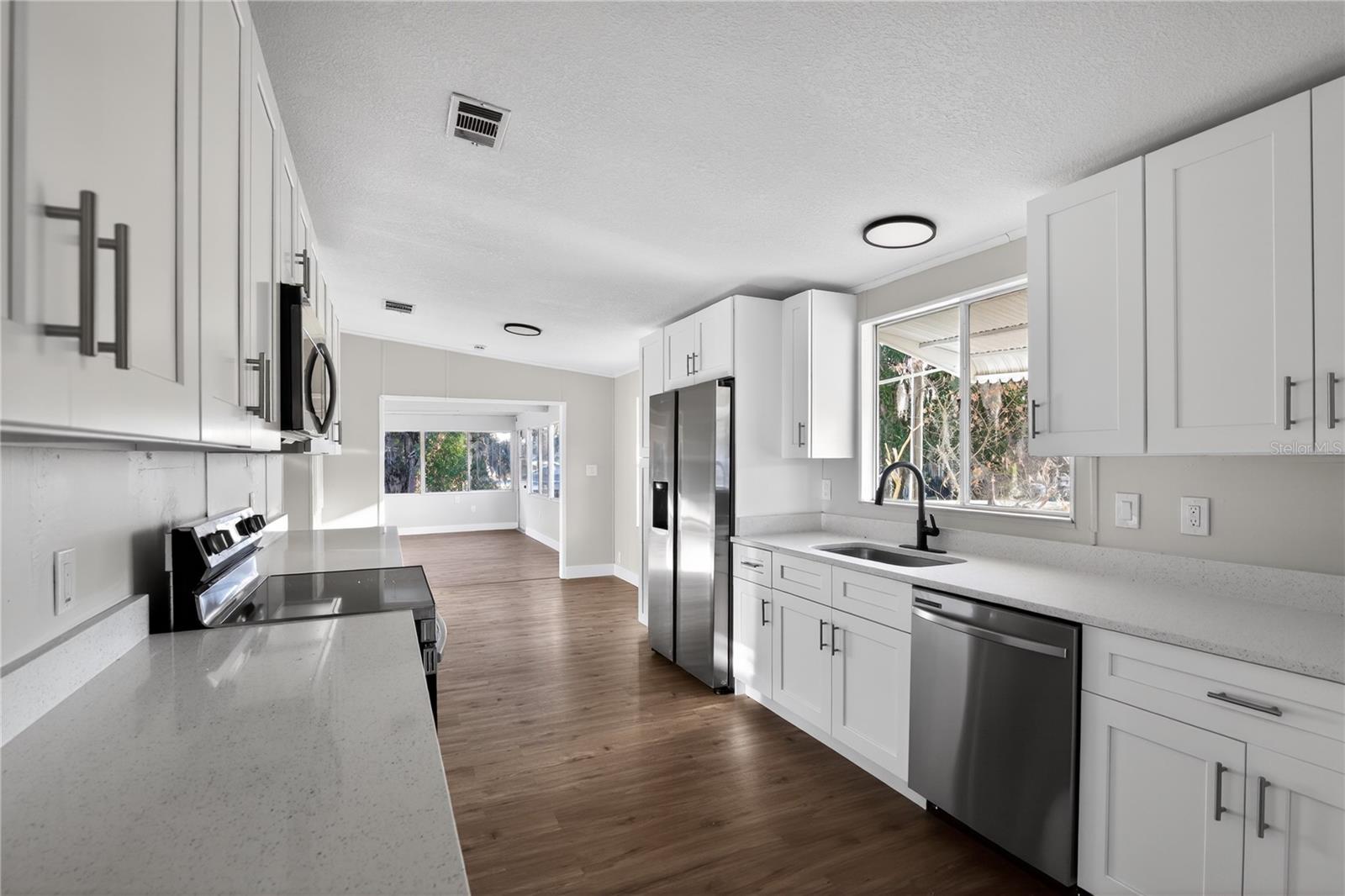 LAKE PARK - Residential