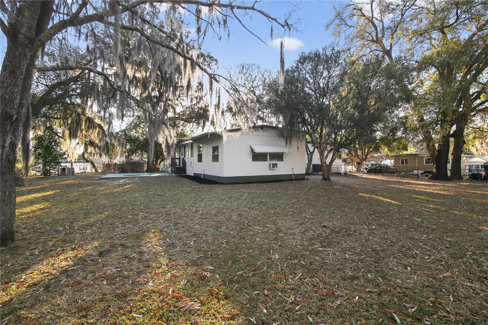 LAKE PARK - Residential