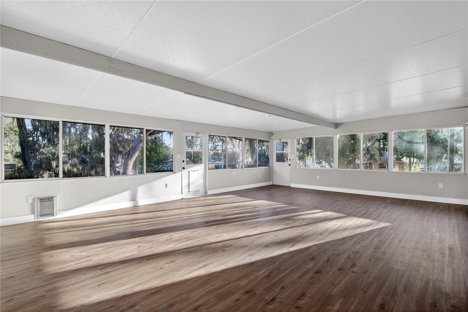 LAKE PARK - Residential