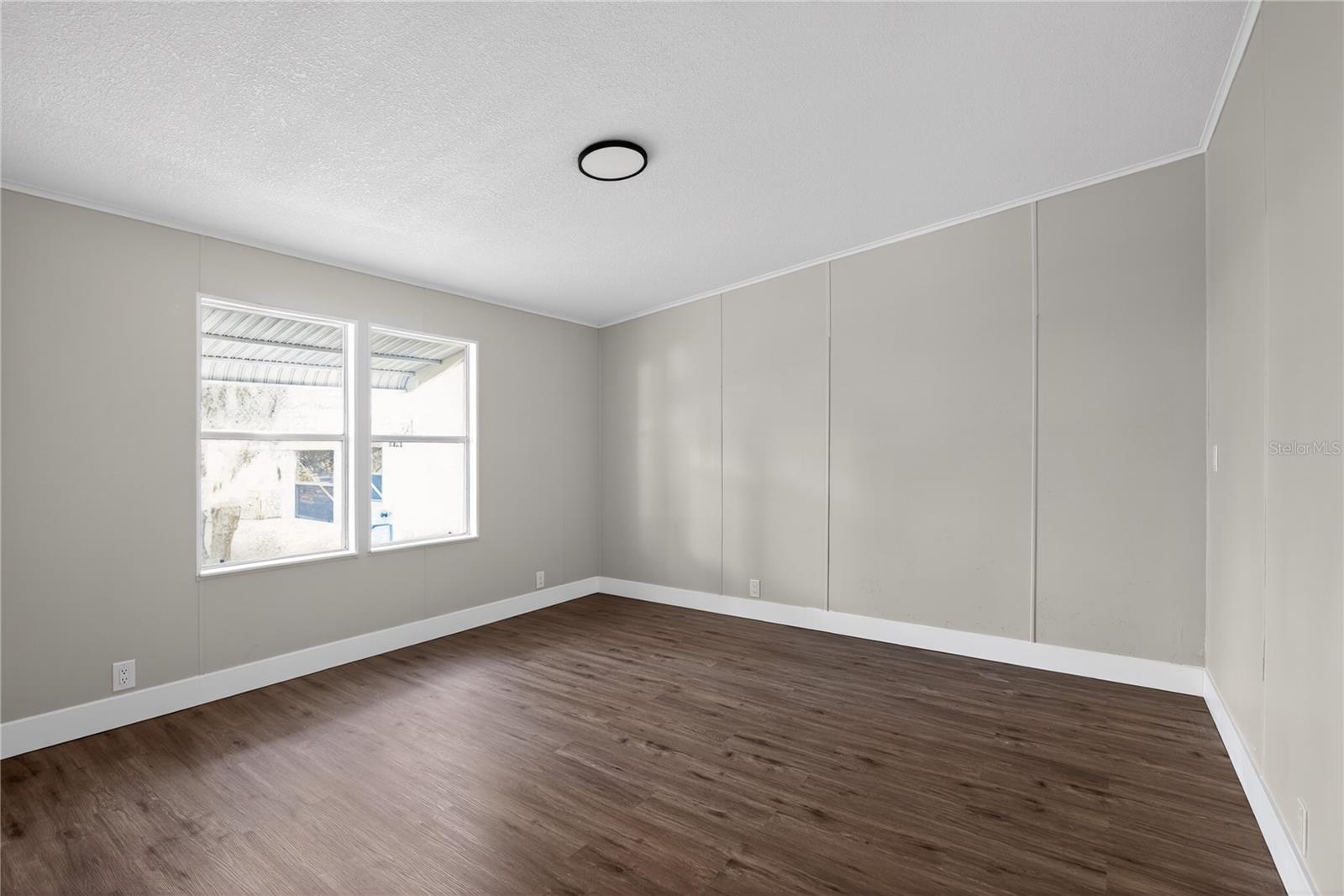 LAKE PARK - Residential