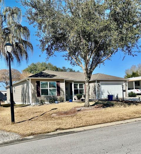 Photo of 531 Saint Andrews Boulevard, The Villages, FL 32159 (MLS # G5108082)