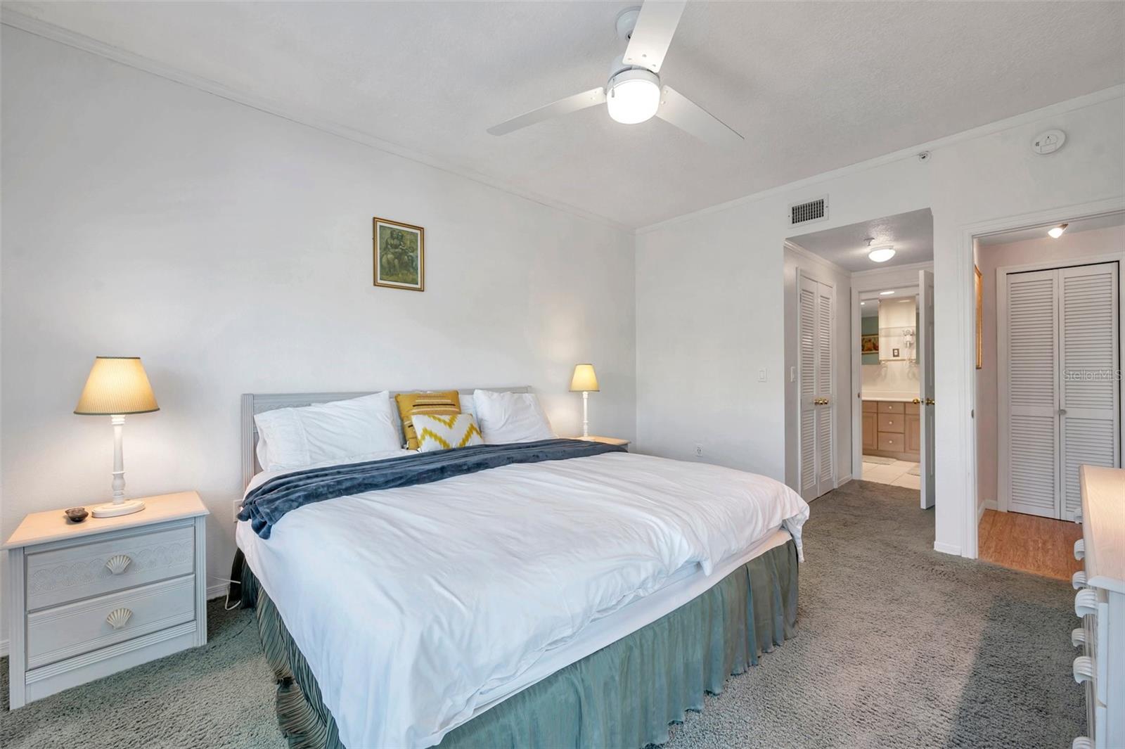 MADEIRA COVE CONDO - Residential