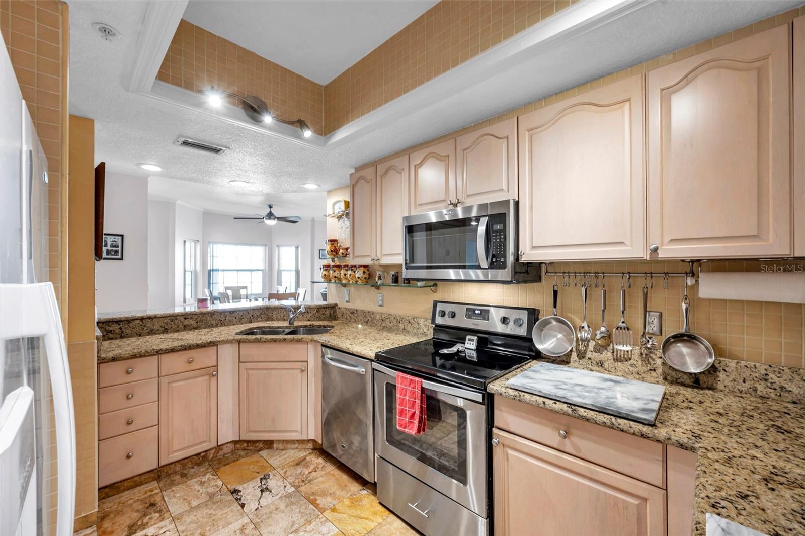 MADEIRA COVE CONDO - Residential