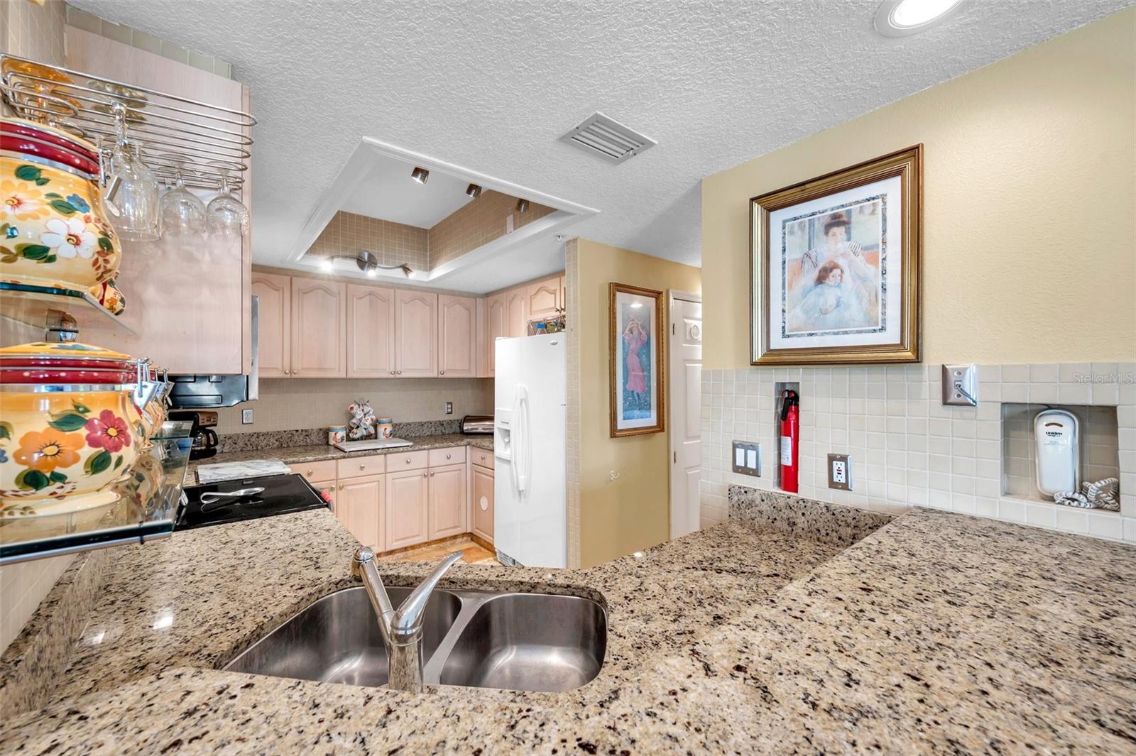 MADEIRA COVE CONDO - Residential