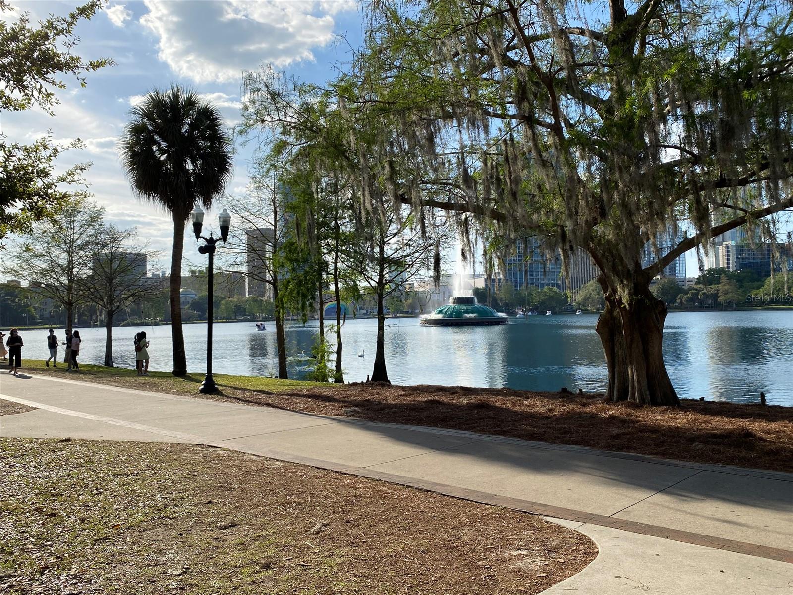 ACREAGE - Residential Lease