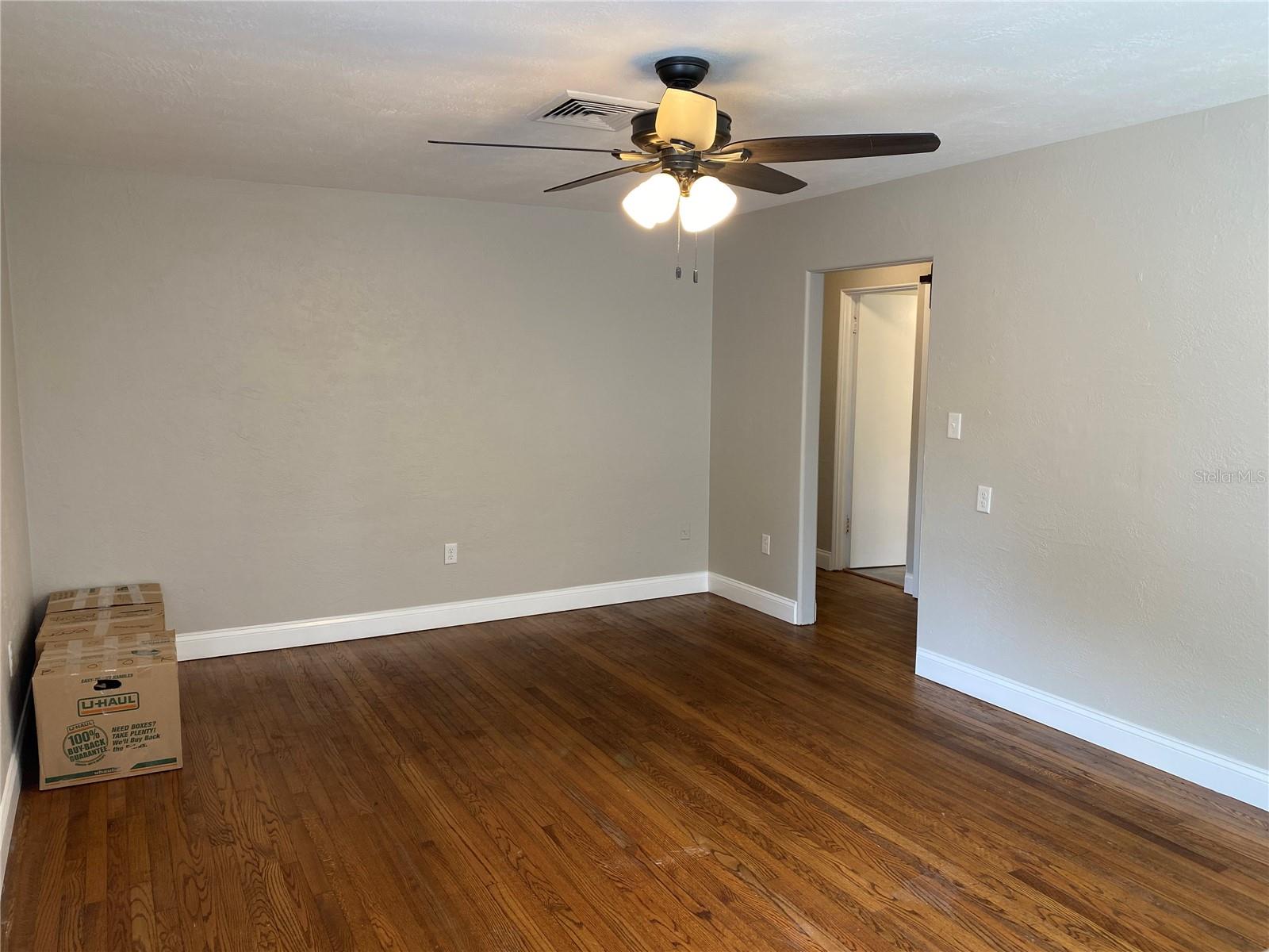 ACREAGE - Residential Lease