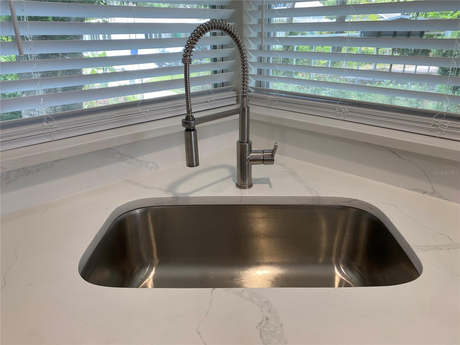 ACREAGE - Residential Lease