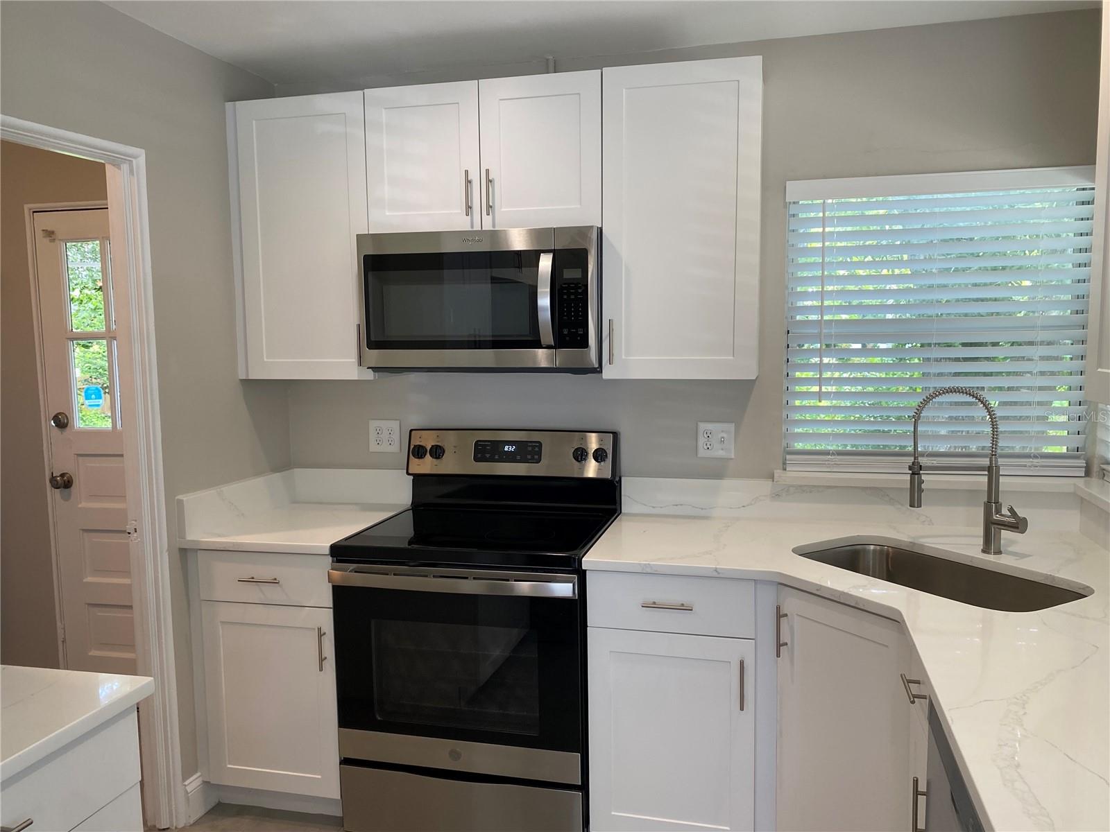 ACREAGE - Residential Lease