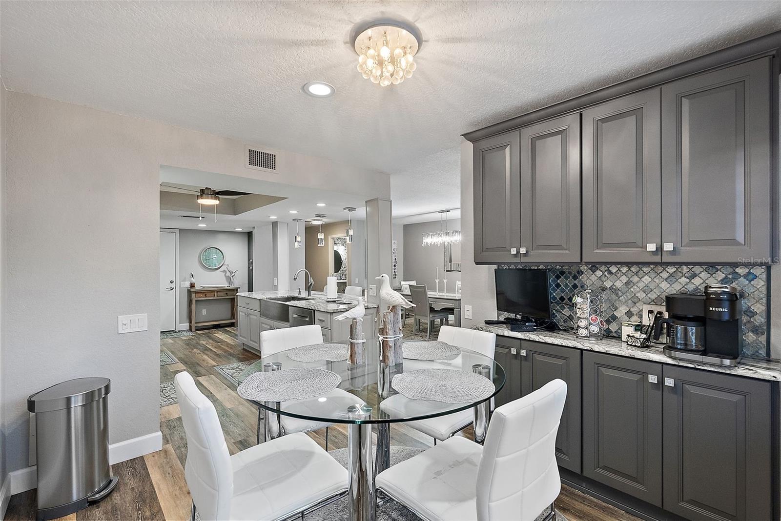 GLADES THE - Residential