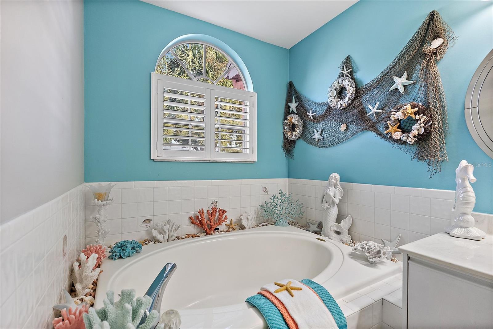 GLADES THE - Residential