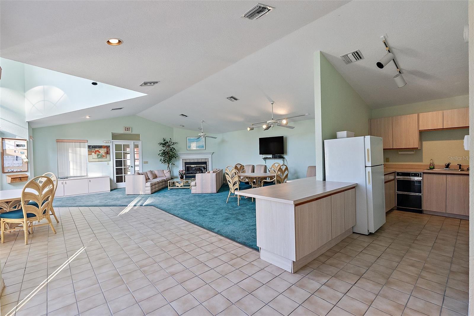 GLADES THE - Residential