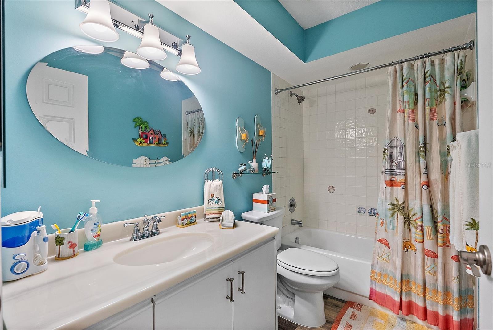 GLADES THE - Residential