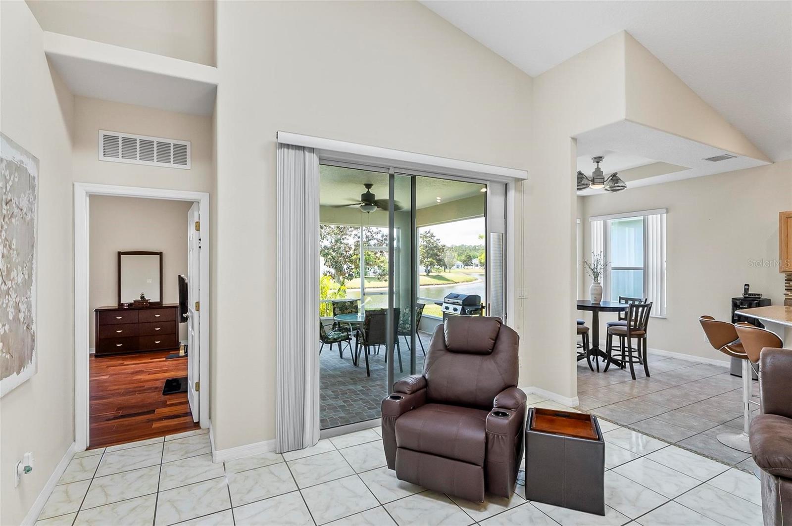 RIVERGATE - Residential