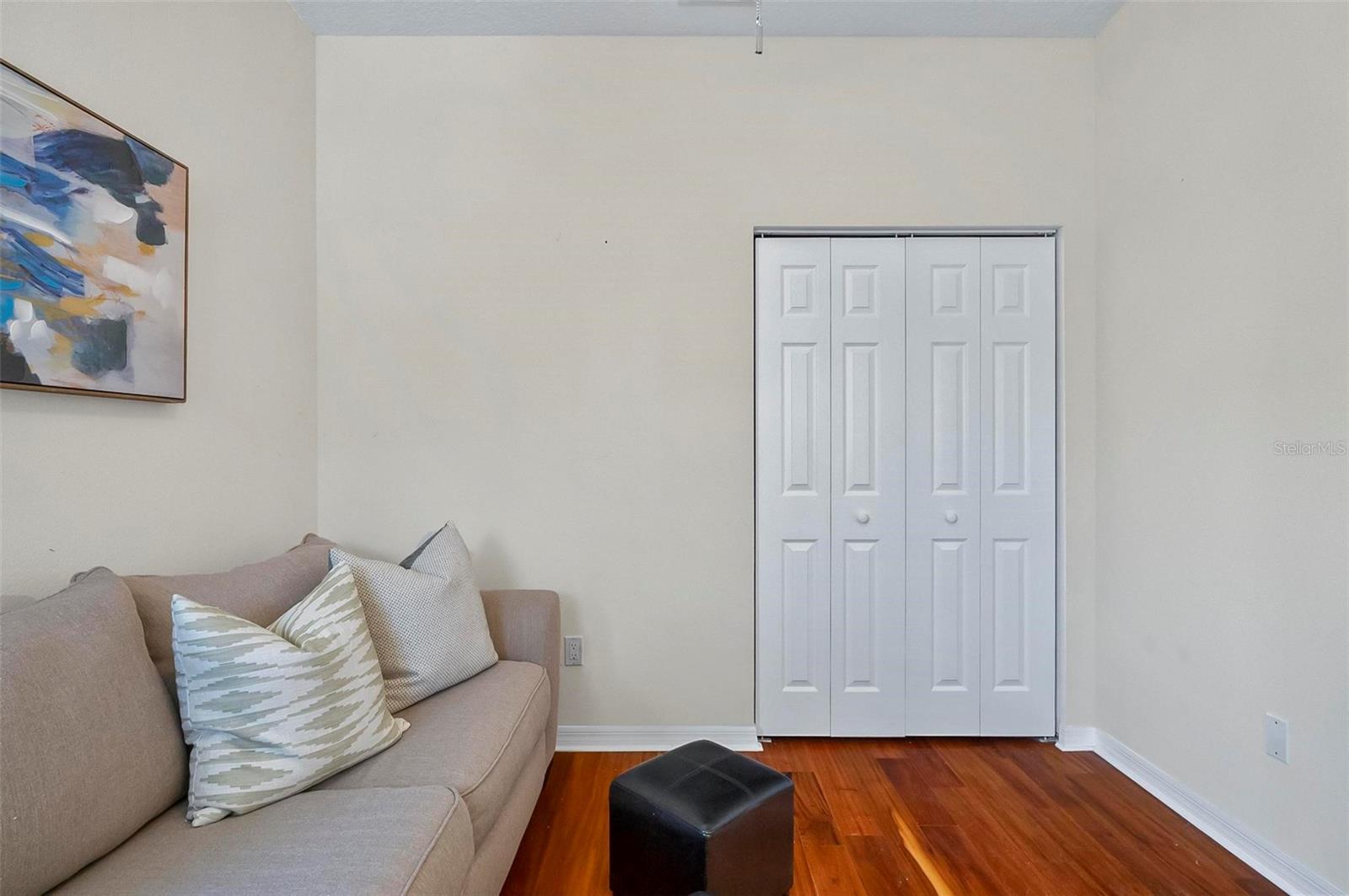 RIVERGATE - Residential