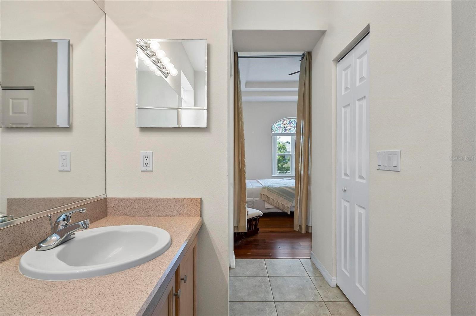 RIVERGATE - Residential