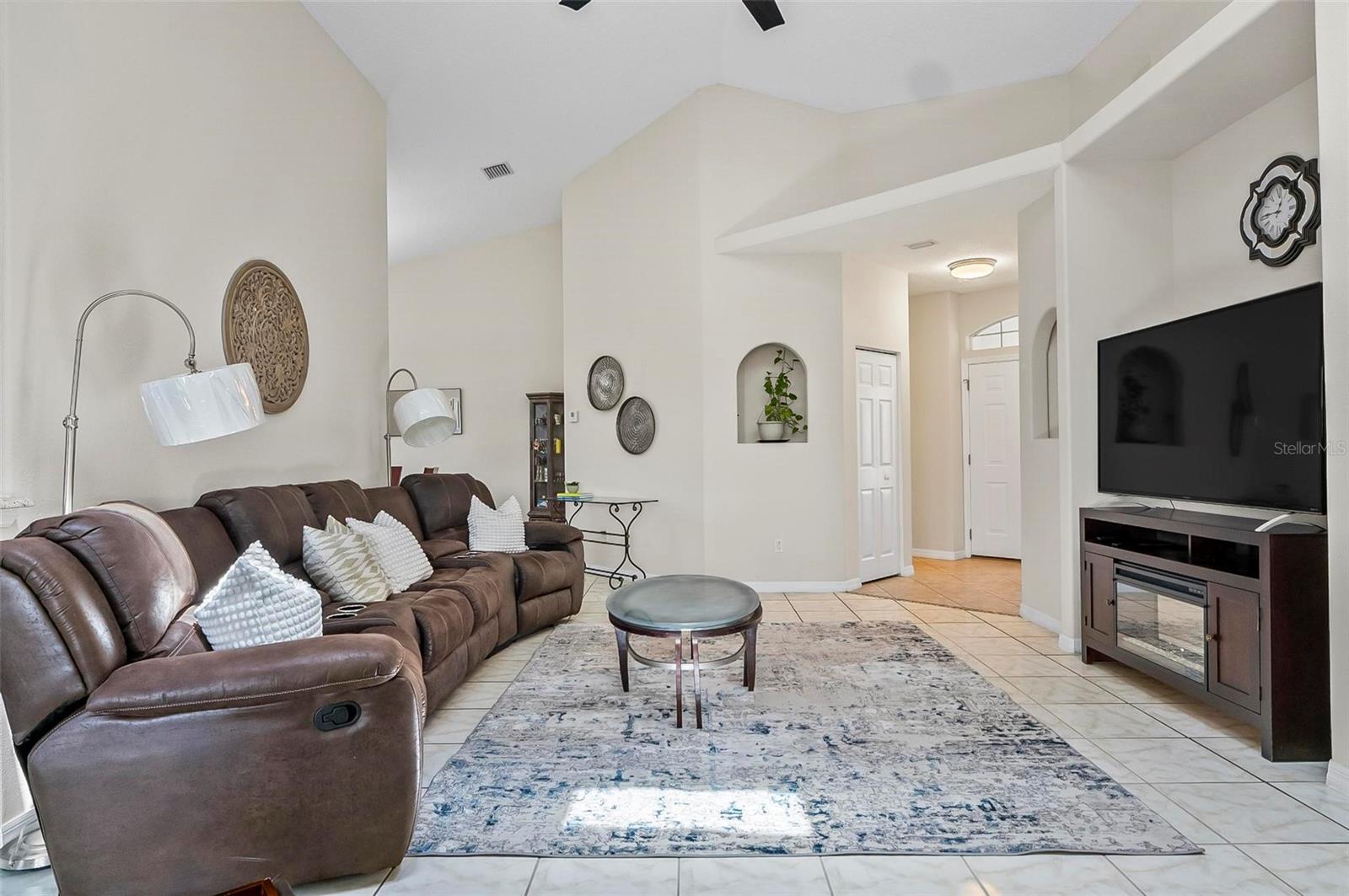 RIVERGATE - Residential