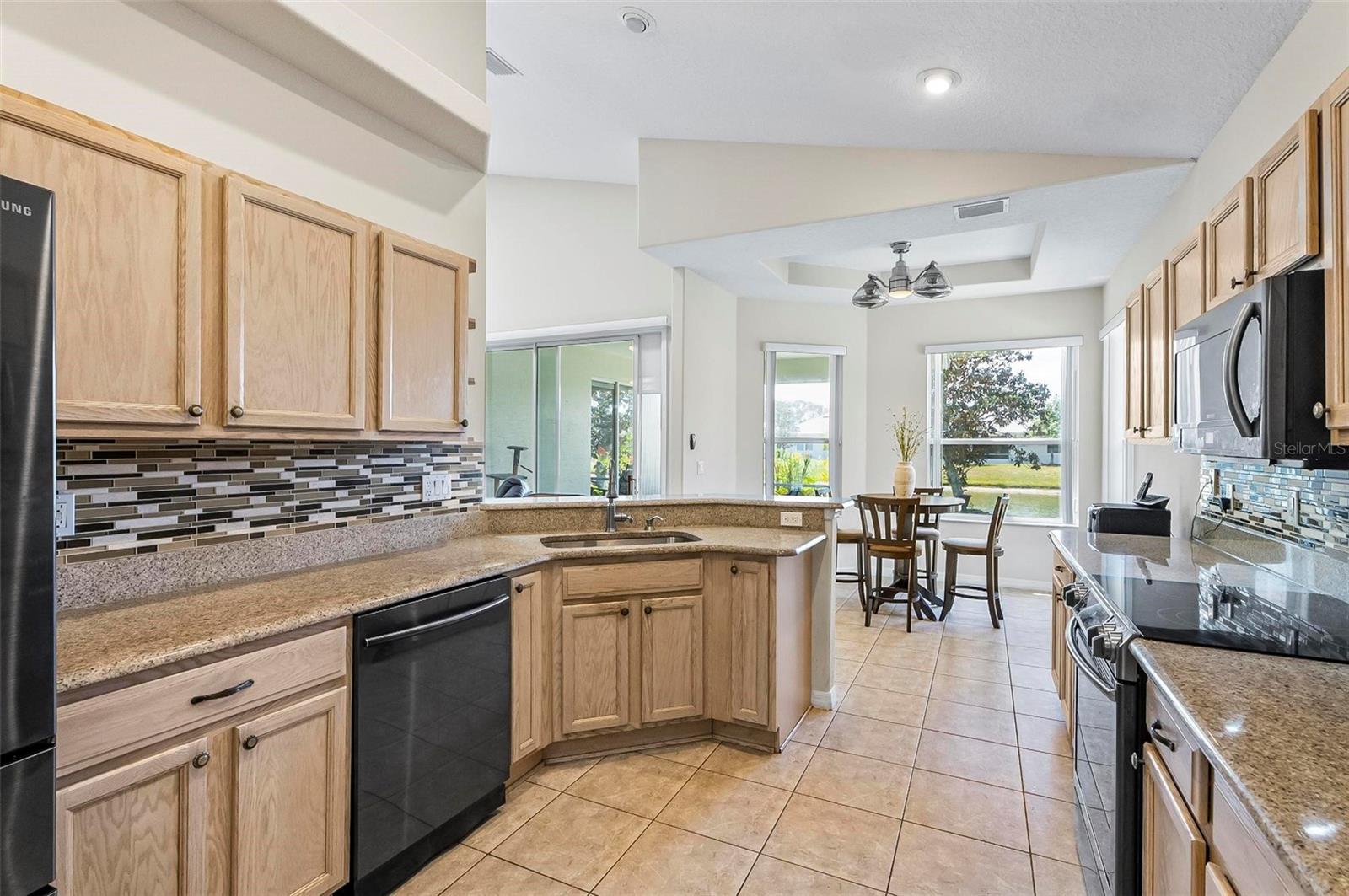 RIVERGATE - Residential