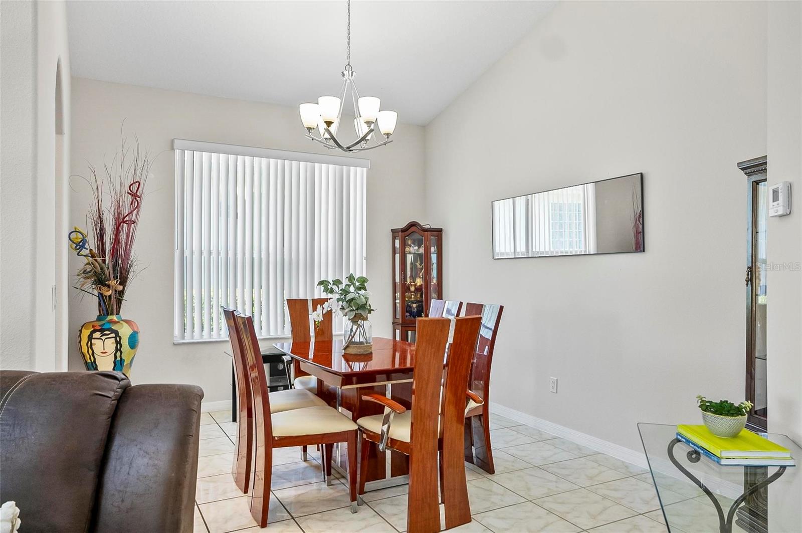 RIVERGATE - Residential