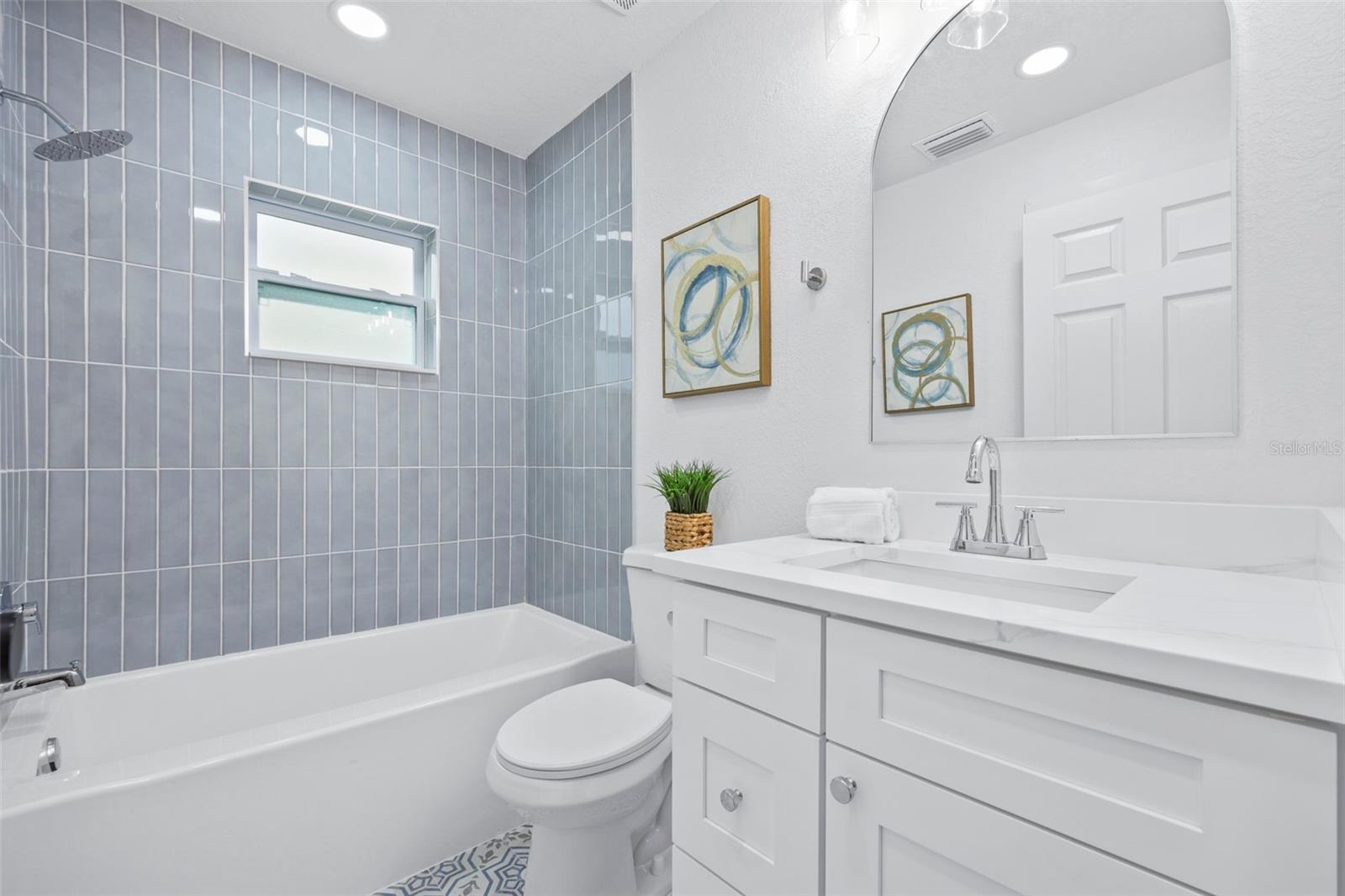 LAKEWOOD SHORES SUB - Residential