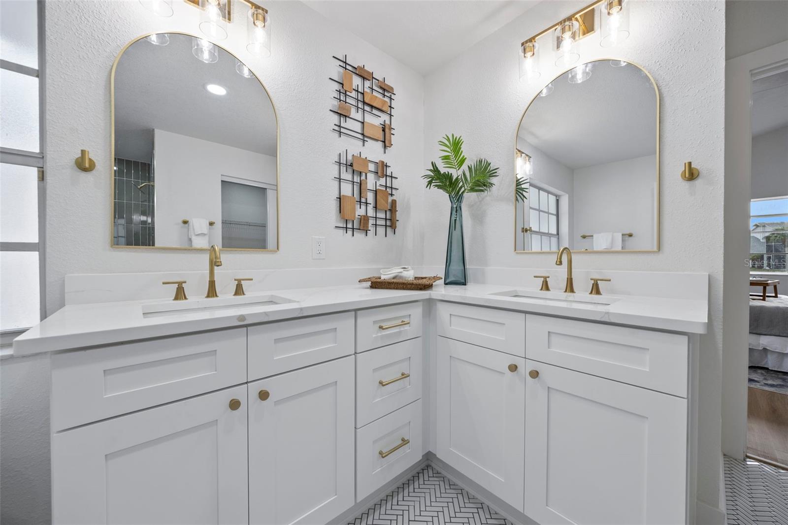 LAKEWOOD SHORES SUB - Residential