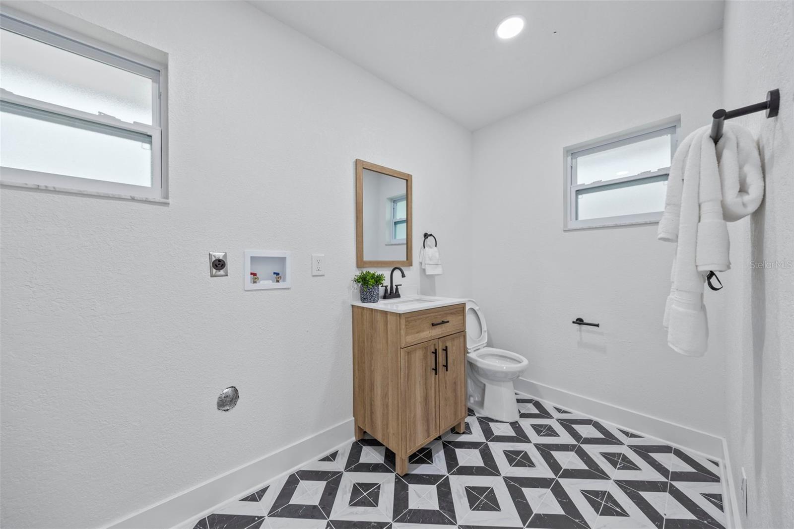 LAKEWOOD SHORES SUB - Residential