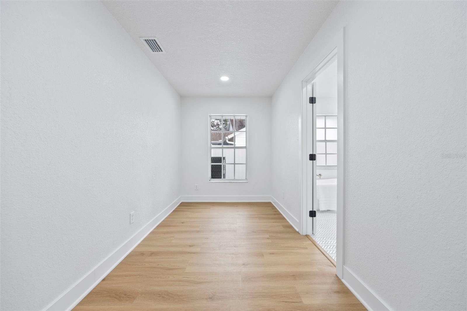 LAKEWOOD SHORES SUB - Residential