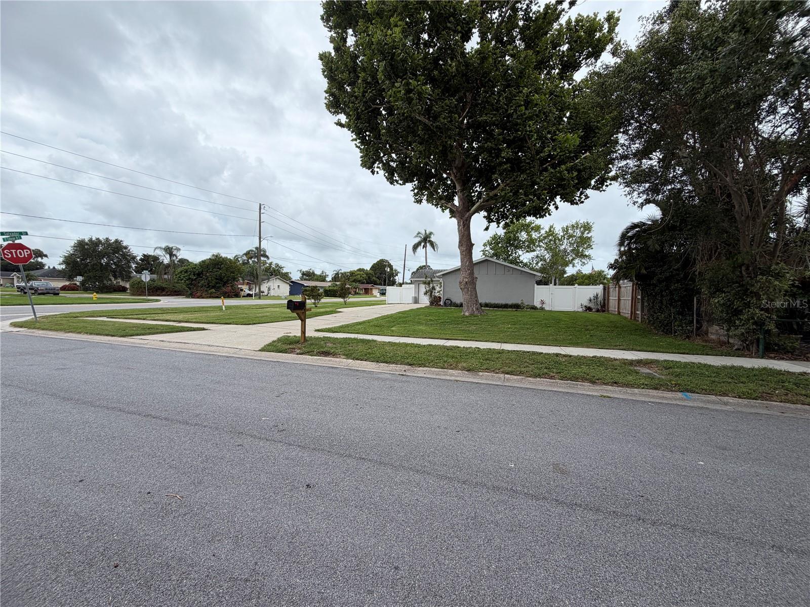 820 SAN SALVADOR DRIVE