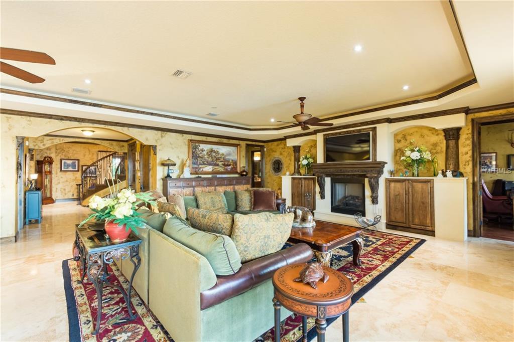 BOCA CIEGA ISLE - Residential