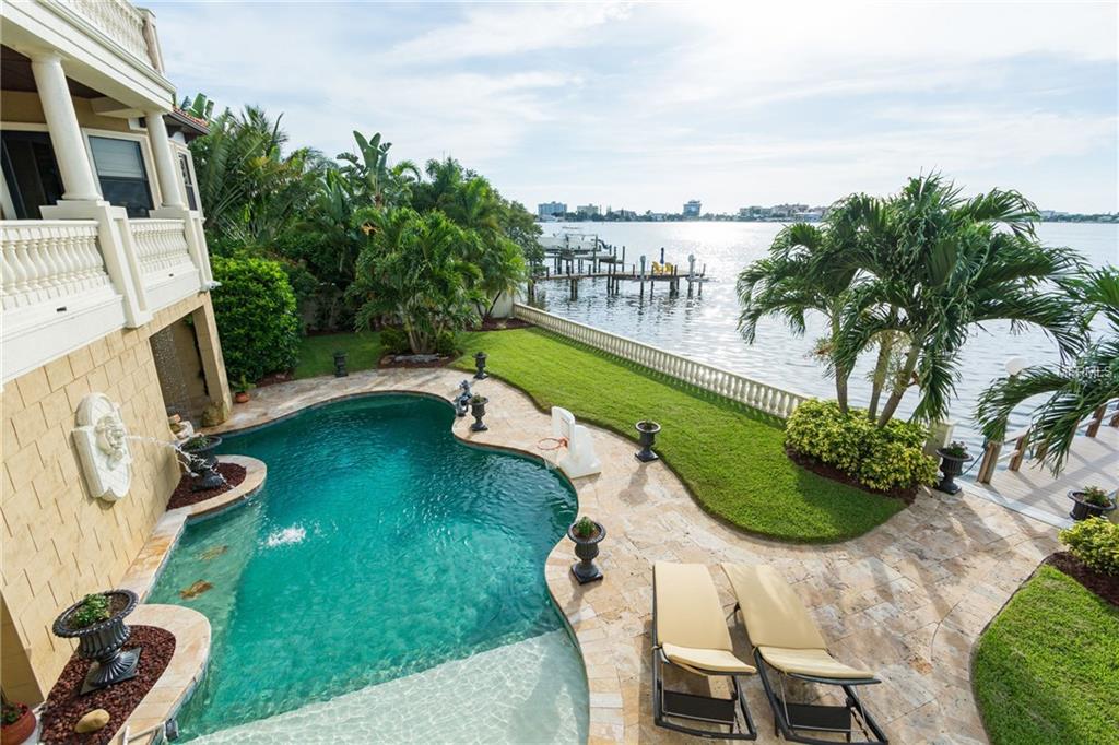 BOCA CIEGA ISLE - Residential