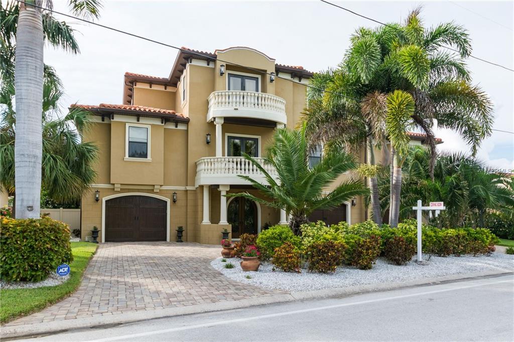BOCA CIEGA ISLE - Residential