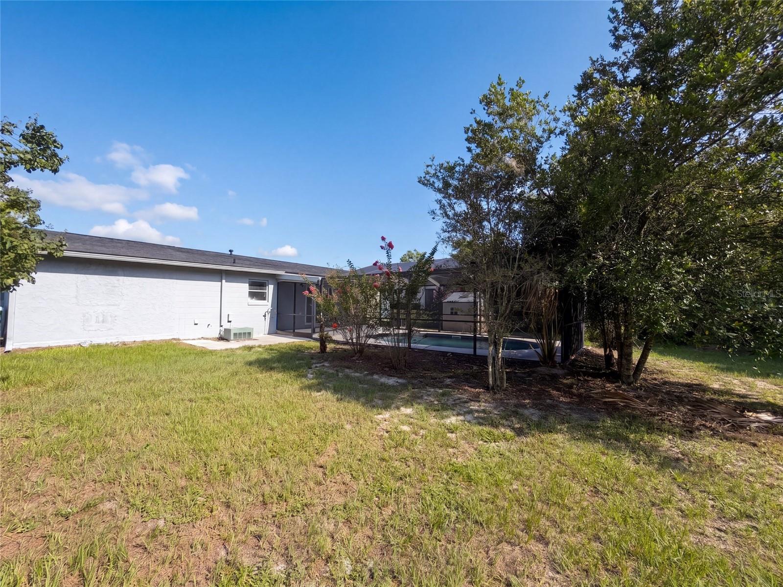 2096 W ATMORE CIRCLE