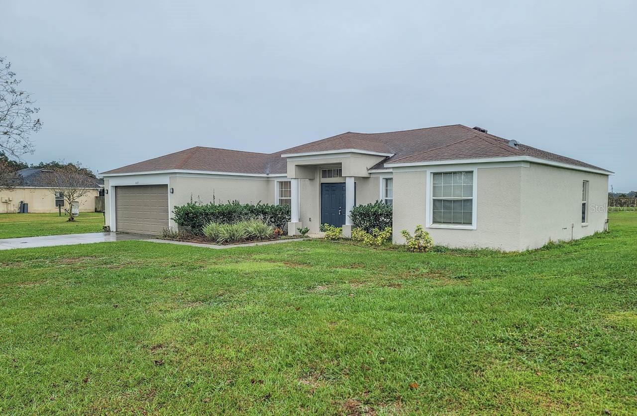 AVONDALE GROVES - Residential Lease