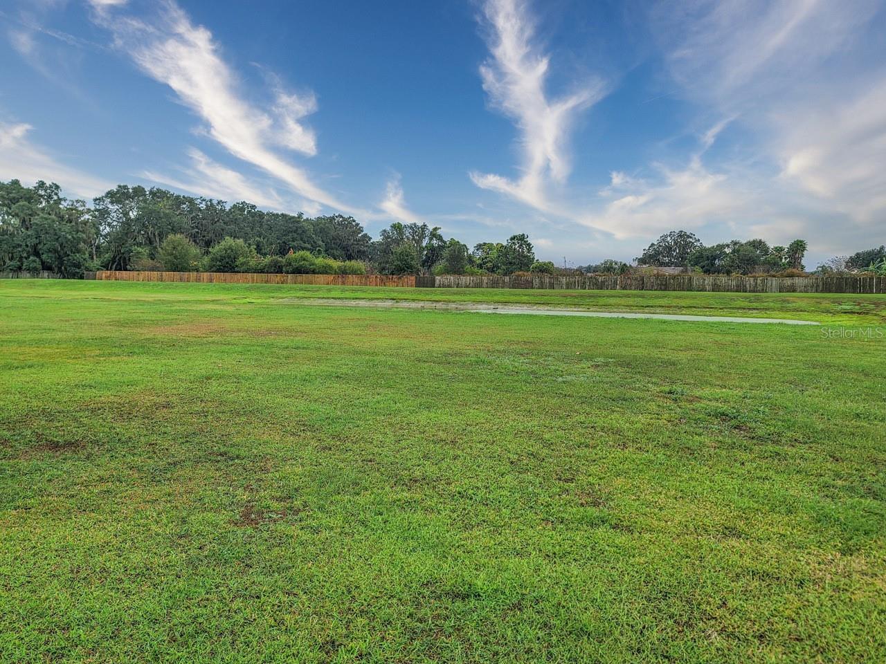 AVONDALE GROVES - Residential Lease