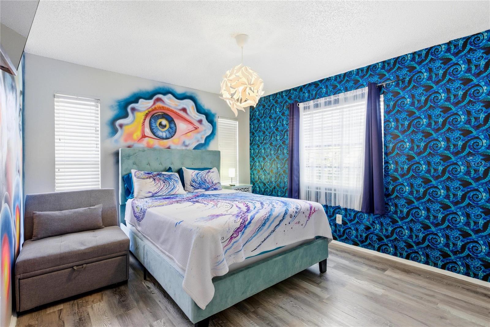 SARASOTA BEACH - Residential Income