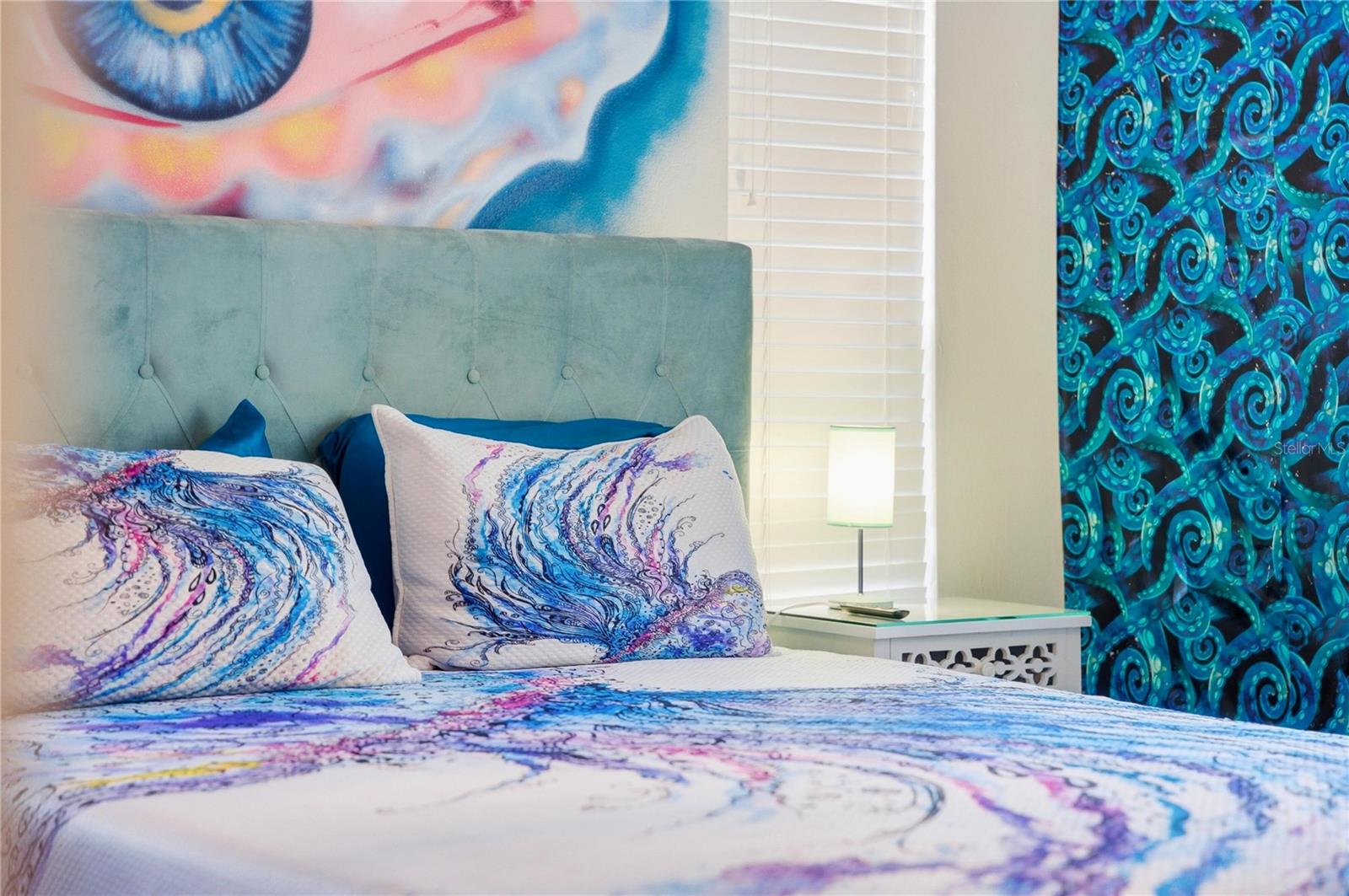 SARASOTA BEACH - Residential Income