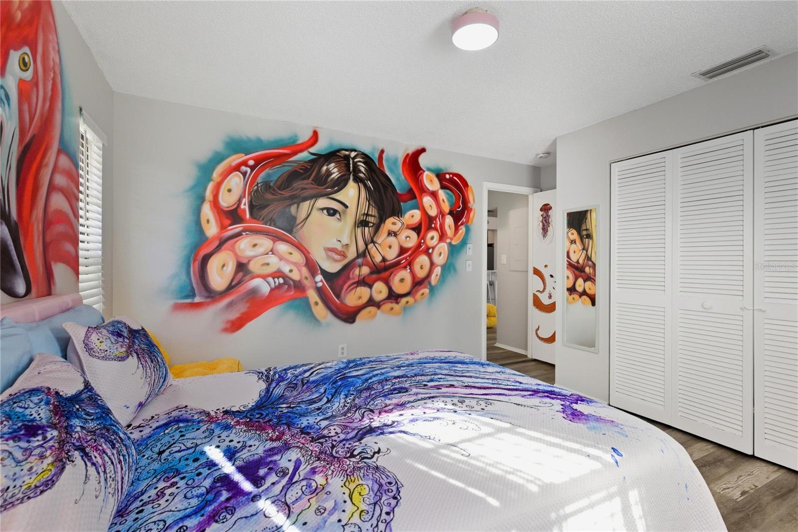 SARASOTA BEACH - Residential Income