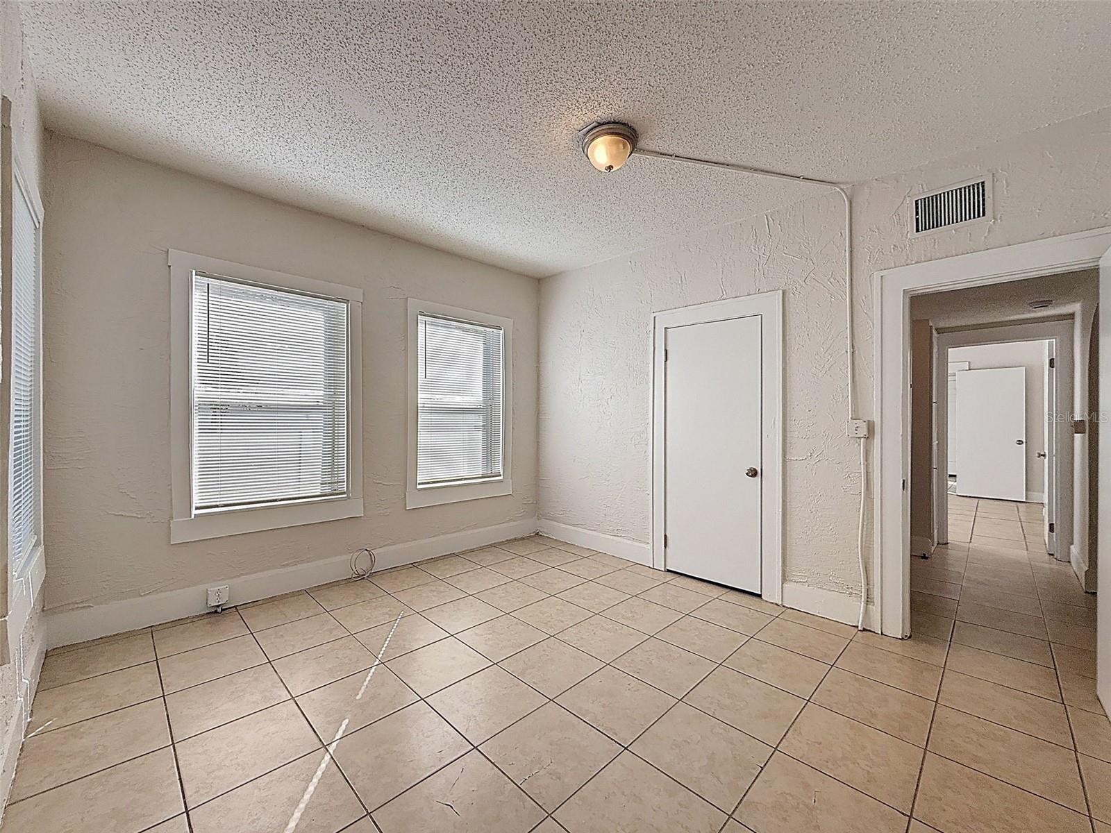 FRUITLAND HEIGHTS - Residential