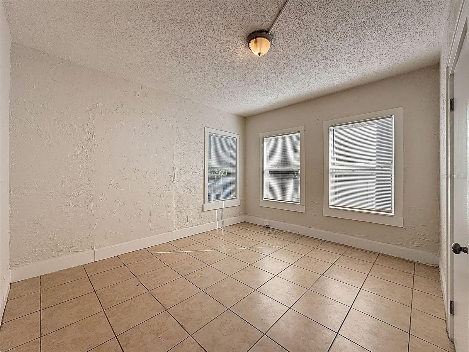 FRUITLAND HEIGHTS - Residential