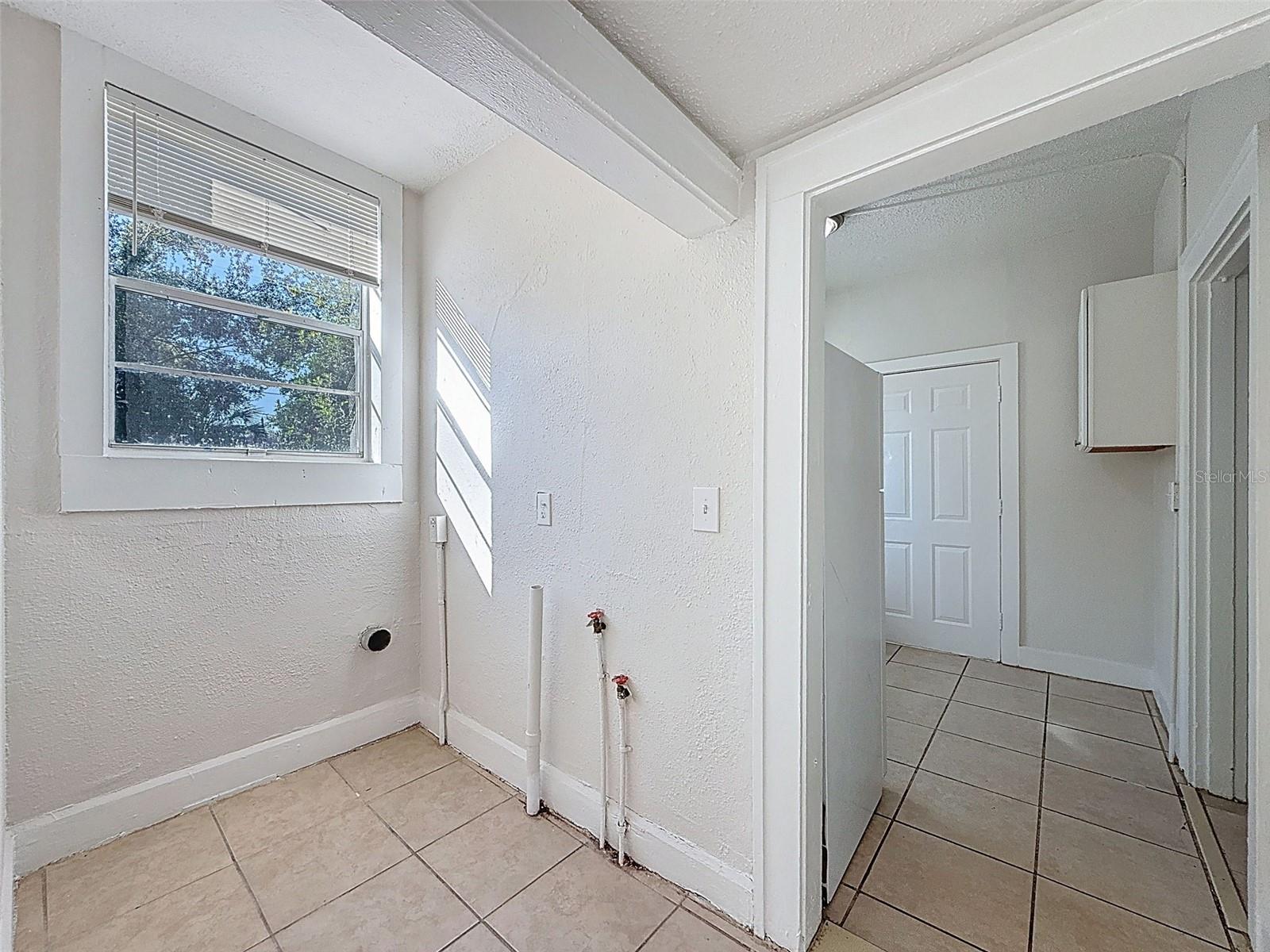 FRUITLAND HEIGHTS - Residential